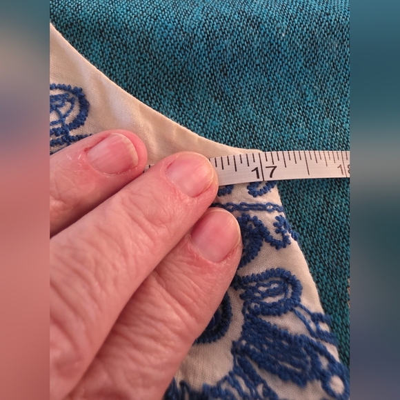 Anthropologie Moulinette Soeurs White Tank with Blue Floral Embroidery Size 2 - Picture 5 of 9